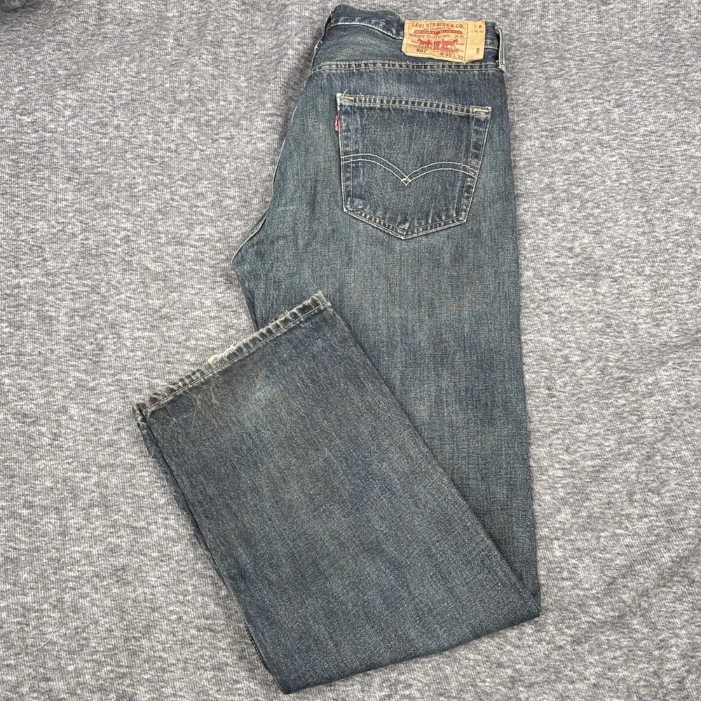 Levi's 501 Jeans‎ Mens 36x32 Blue Denim Button Fly Straight Leg Faded Distressed
